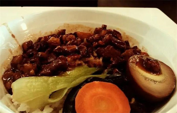 東東記臺灣鹵肉飯