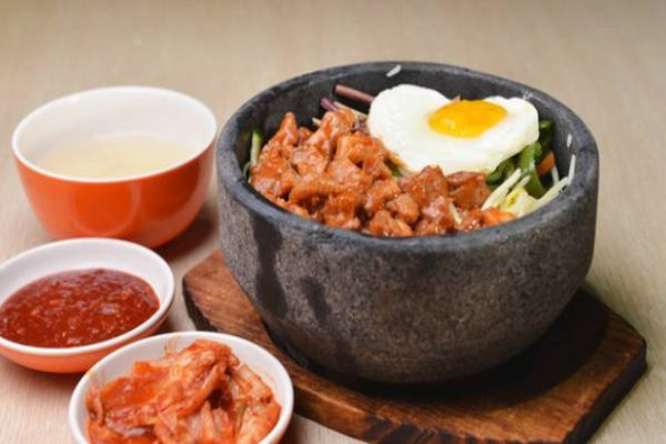 寧師料理費(fèi)多少?