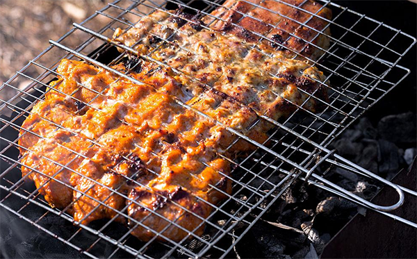 小東家碳在燒烤肉
