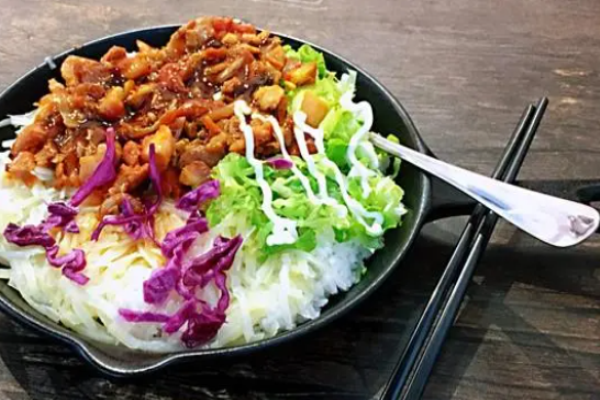 一田肉肉拌飯