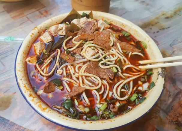 襄陽(yáng)牛雜面