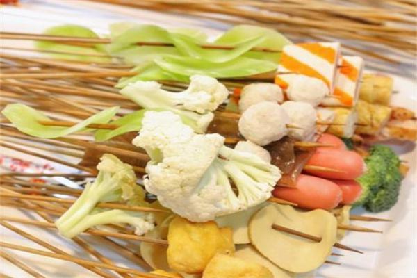 露渝香火鍋串串