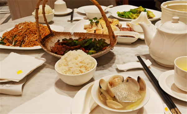 粵來粵旺港式茶餐廳加盟