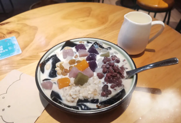 阿滿燒仙草加盟