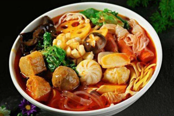 江大橋麻辣燙加盟