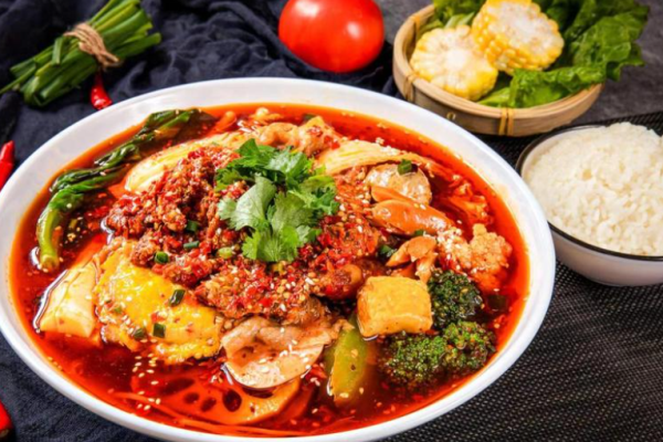 牛八秒油潑冒菜加盟