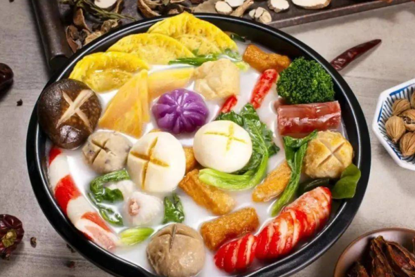 九巷紅骨湯麻辣燙加盟