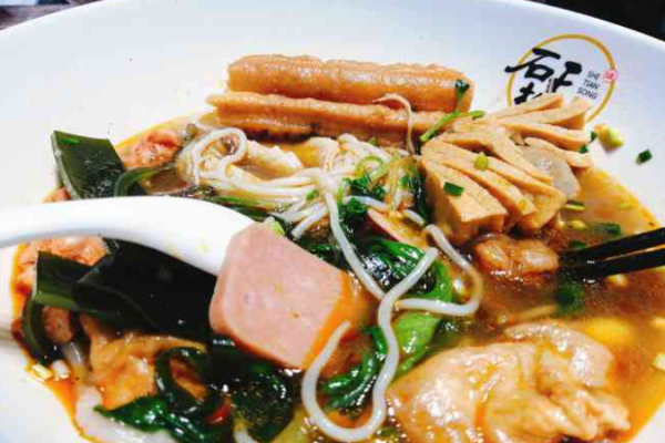 石天松麻辣燙加盟