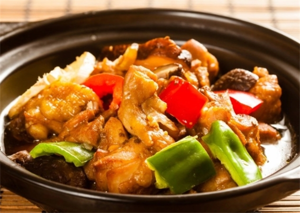 老錢雨黃燜雞米飯加盟