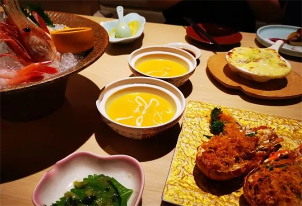 十秋精致料理加盟
