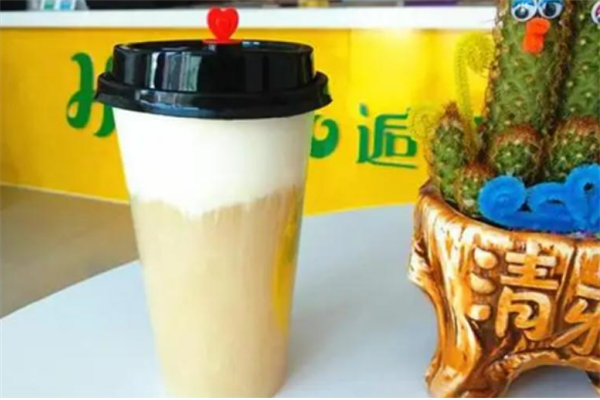 檸檸后奶茶店加盟