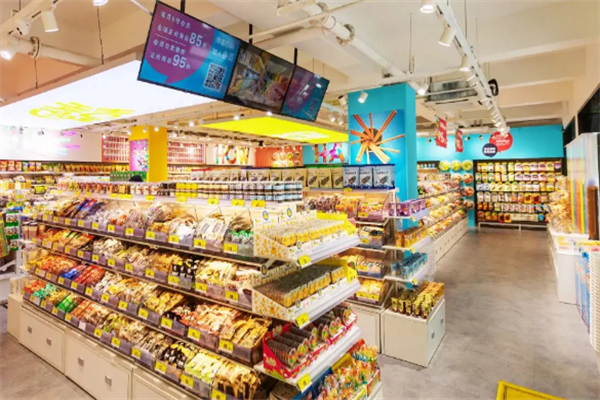 校友零食折扣店加盟