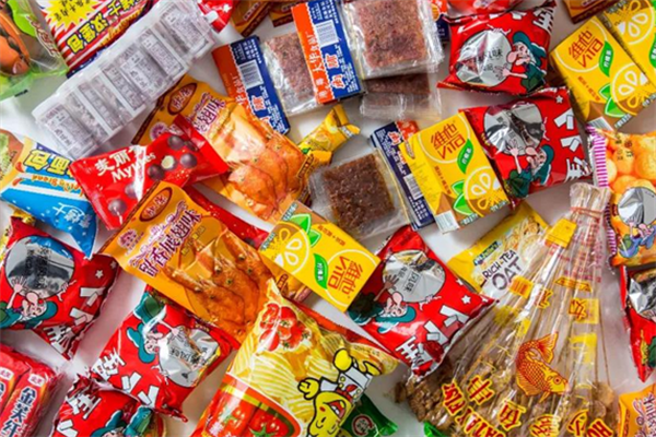 誘嘴兒零食加盟