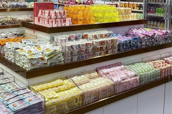 誘嘴兒零食加盟