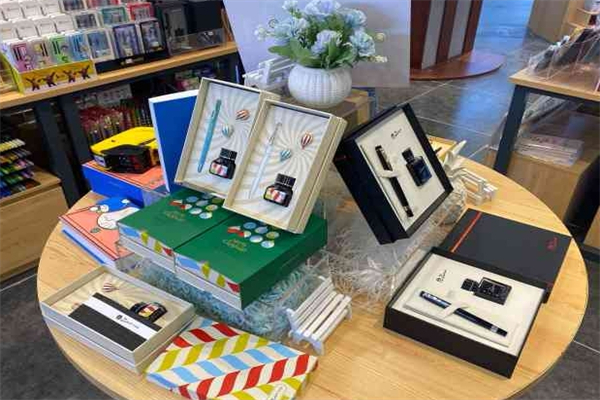 鷹王文具加盟