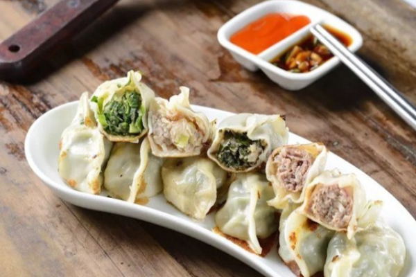 玲瓏鴛鴦餃子鋪加盟