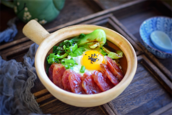 愉悅煲仔飯加盟