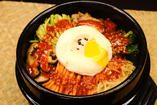 拌來(lái)拌去石鍋拌飯加盟