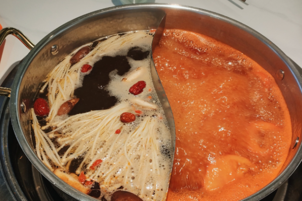 ?？鹂瘐r切牛肉自助火鍋加盟