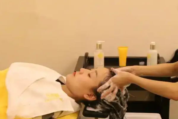 董家養(yǎng)發(fā)坊加盟
