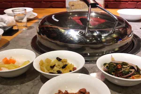 秦牧牛中國(guó)秦川牛肉火鍋加盟