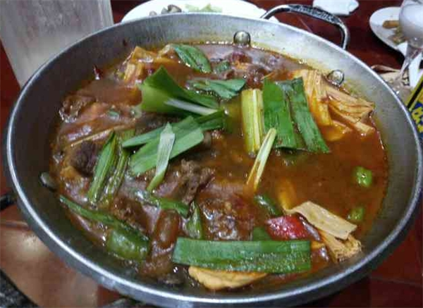 明躍農(nóng)家菜加盟