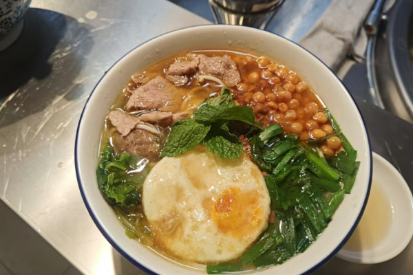 阿秋嫂生燙牛肉米線加盟