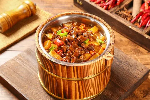 上海開木桶飯需要投資多少錢？核心成本構(gòu)成