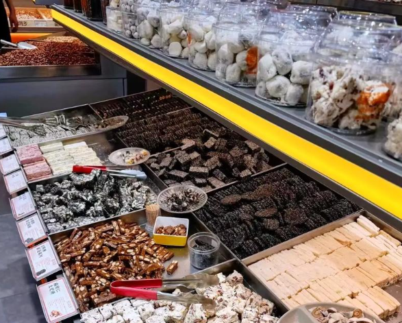 上海開品牌炒貨店店鋪要多少錢？全流程成本解析