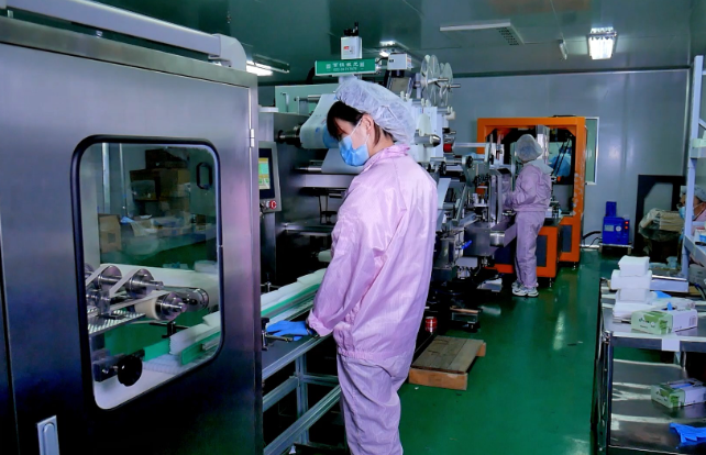 上海衛(wèi)生巾代加工廠投資多少錢(qián)？投資成本全解析