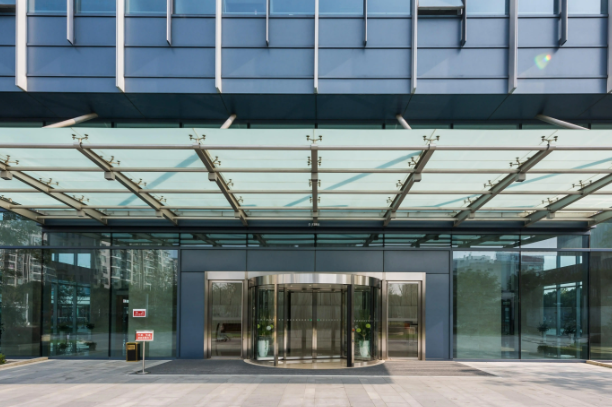 上海開上海商業(yè)物業(yè)店賺錢嗎？深度解析市場機遇與風險