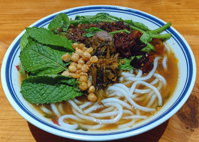 上海開一家米線店需要投資多少錢？全維度成本解析與實戰(zhàn)策略