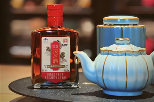 江雄酒業(yè)加盟