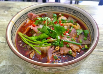 云知鮮骨湯冒菜