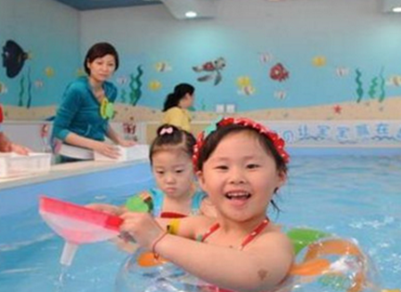 七彩虹自然水療館